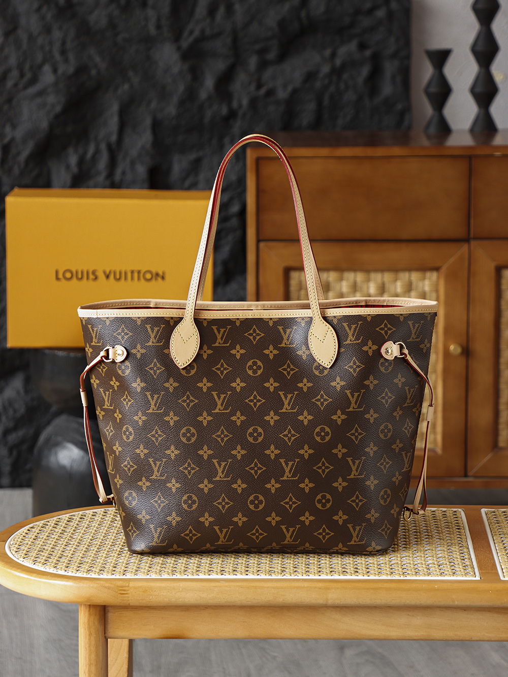 Louis Vuitton  ルイ・ヴィトン シーズナル ワンショルダーバッグ 