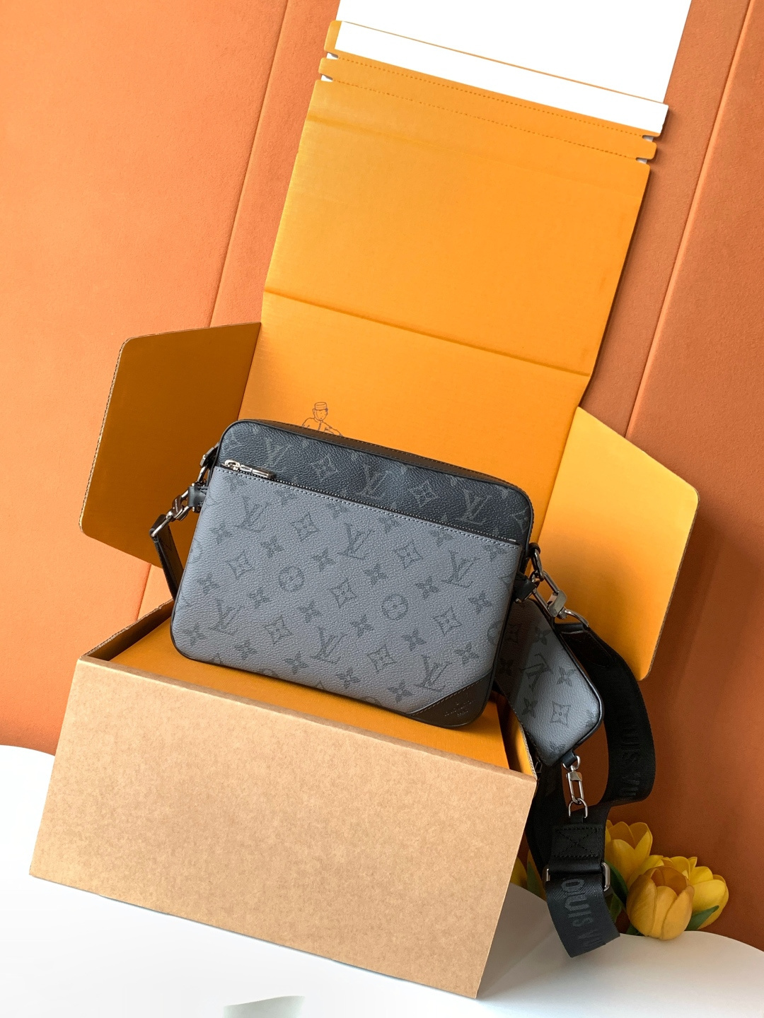 Louis Vuitton  ルイ・ヴィトン シーズナル ワンショルダーバッグ 