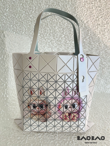 イッセイミヤケ「Issey Miyake」LUCENTシリーズ トートバッグ
