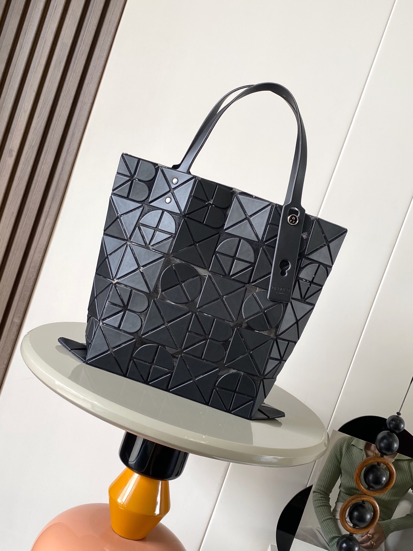 イッセイミヤケ「Issey Miyake」LUCENTシリーズ トートバッグ