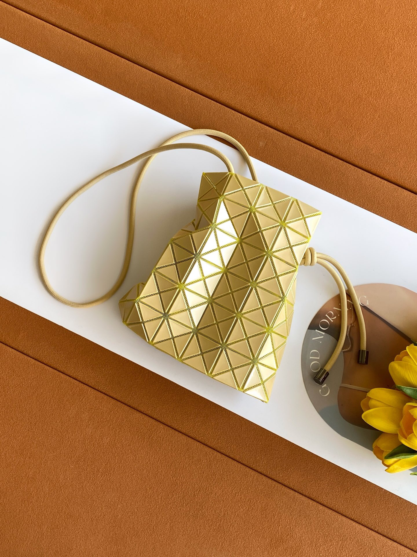 イッセイミヤケ「Issey Miyake」LUCENTシリーズ トートバッグ