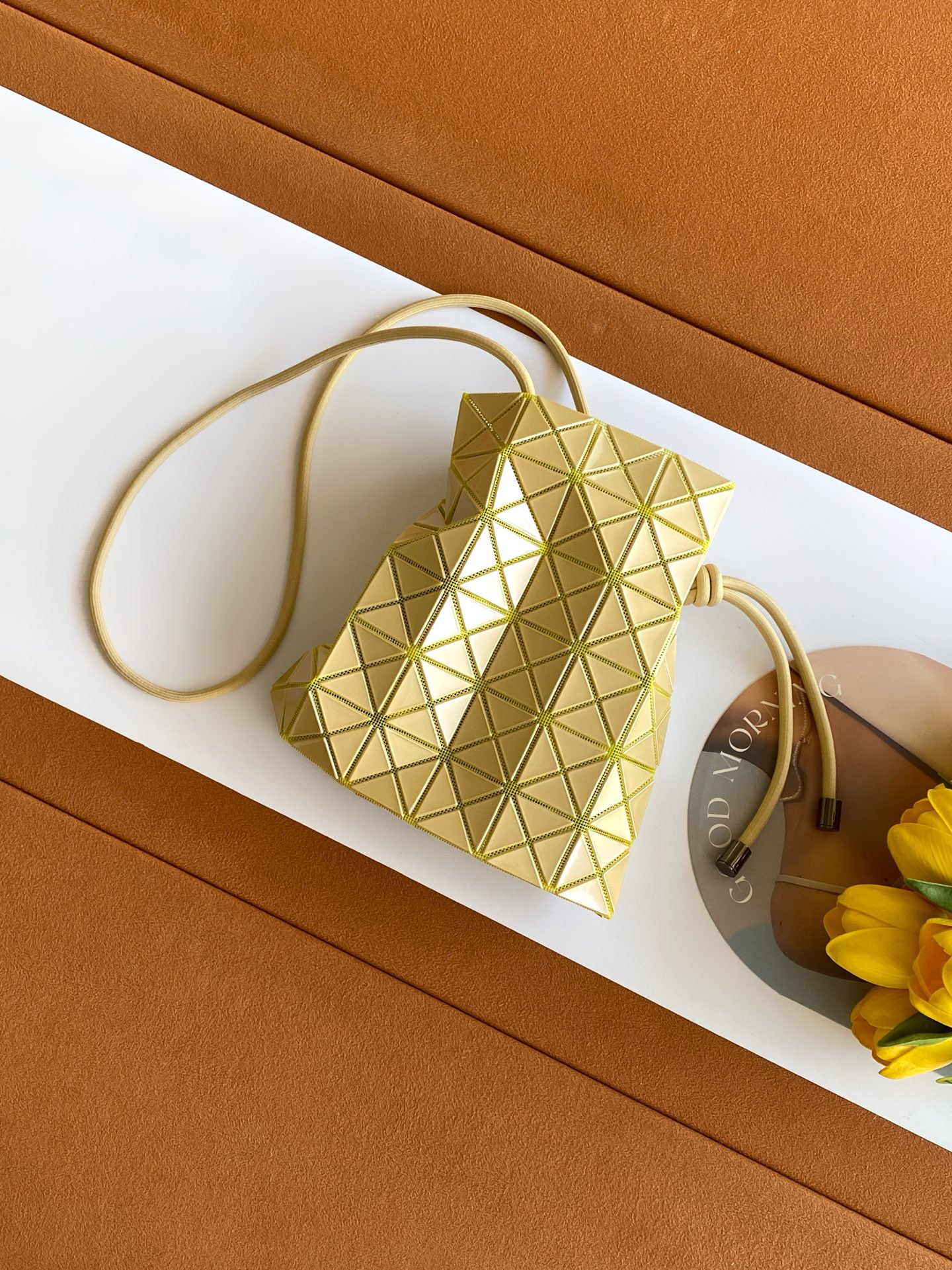 イッセイミヤケ「Issey Miyake」LUCENTシリーズ トートバッグ