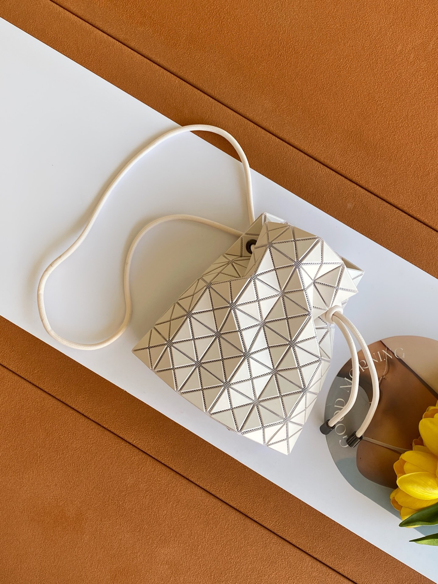 イッセイミヤケ「Issey Miyake」LUCENTシリーズ トートバッグ