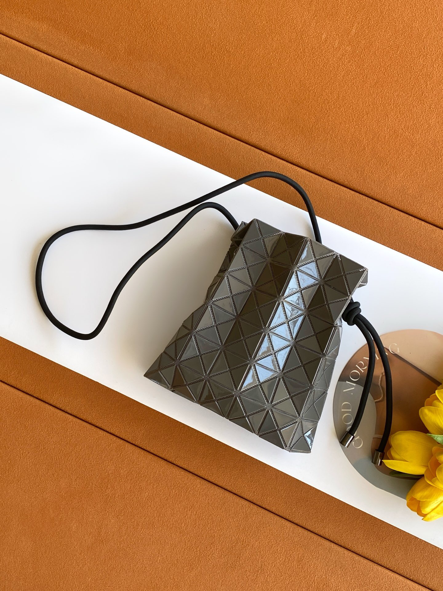 イッセイミヤケ「Issey Miyake」LUCENTシリーズ トートバッグ