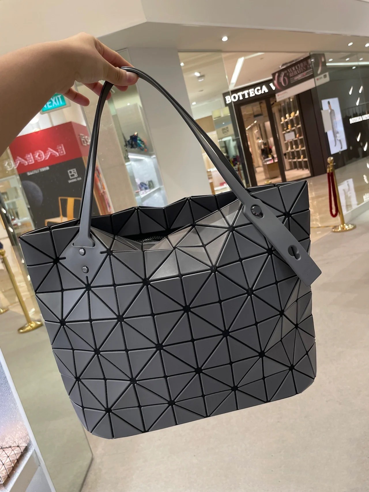 イッセイミヤケ「Issey Miyake」LUCENTシリーズ トートバッグ