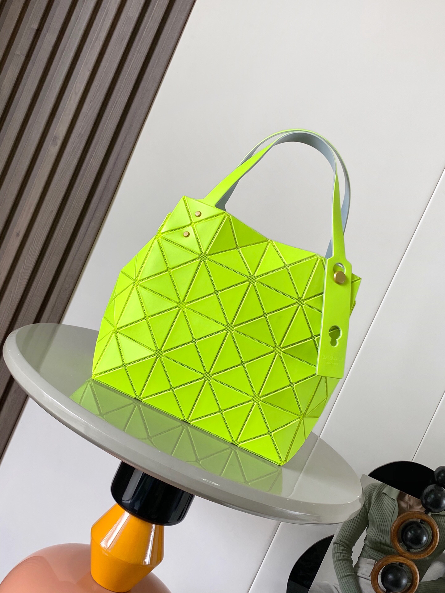 イッセイミヤケ「Issey Miyake」LUCENTシリーズ トートバッグ