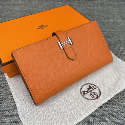 エルメス「Hermès」 レザーポケットウォレット