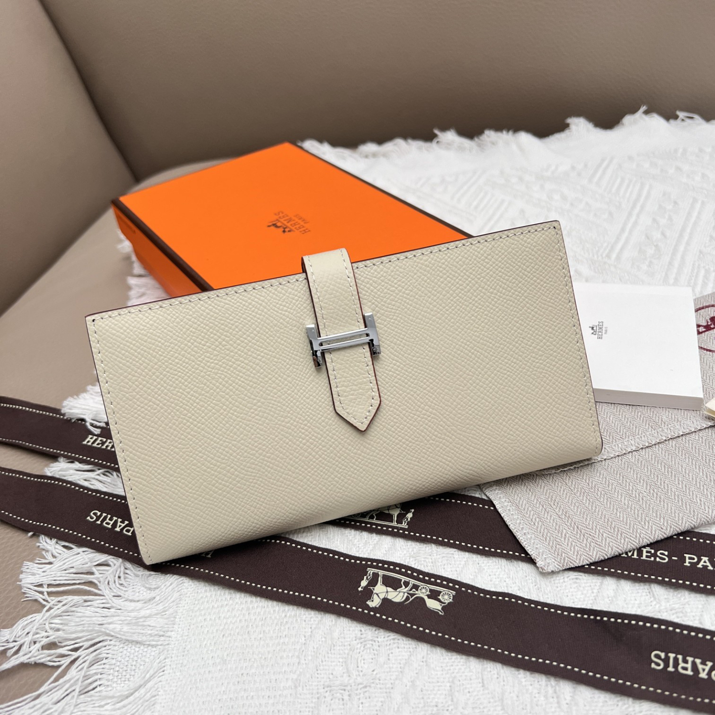 エルメス「Hermès」 レザーポケットウォレット