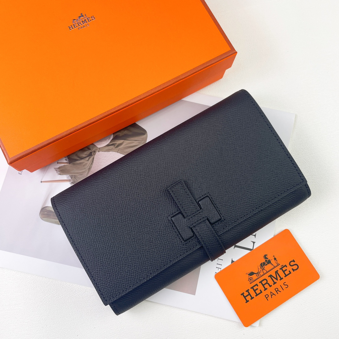 エルメス「Hermès」 レザーポケットウォレット