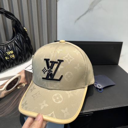 ルイ・ヴィトン「Louis Vuitton」 の新作野球帽