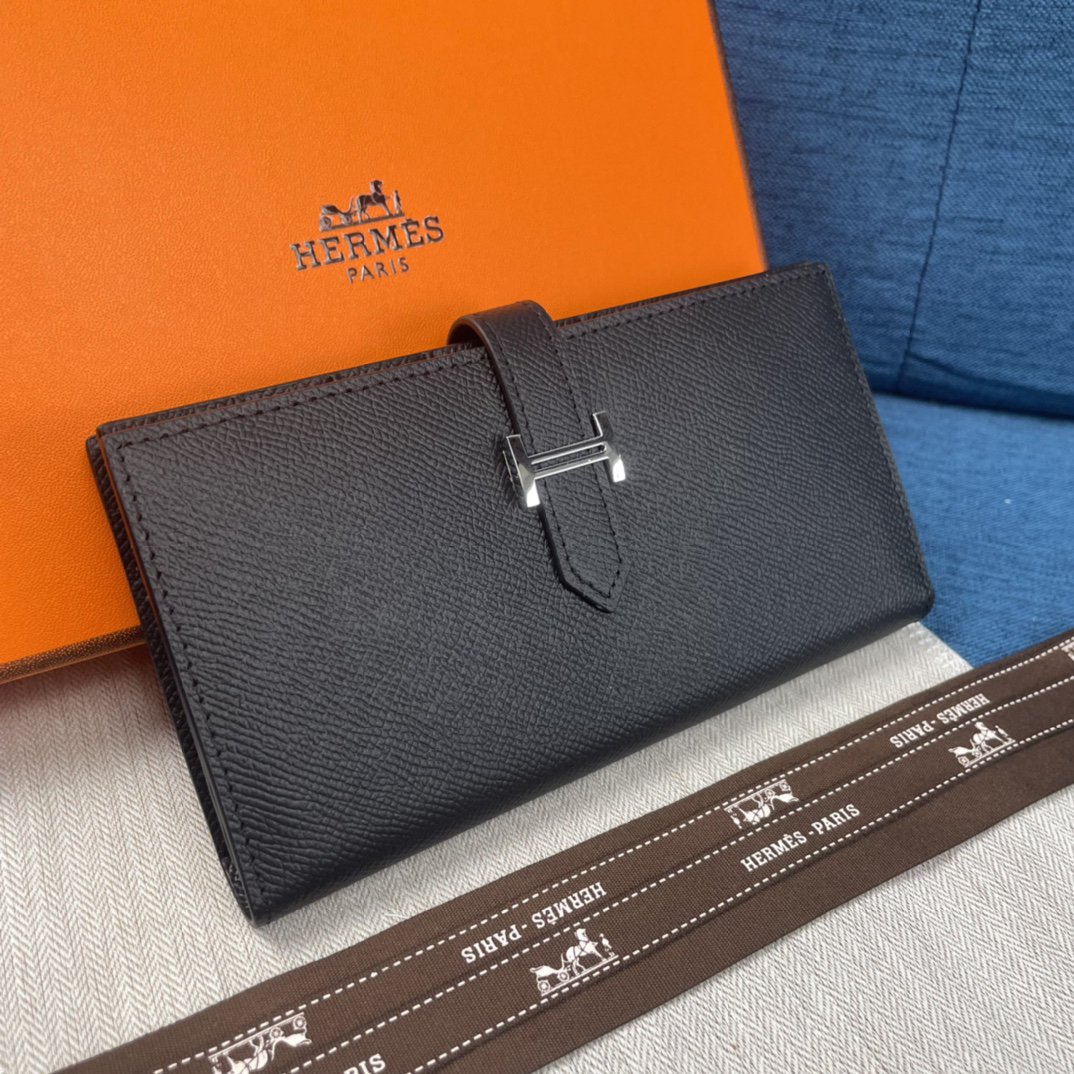 エルメス「Hermès」 レザーポケットウォレット