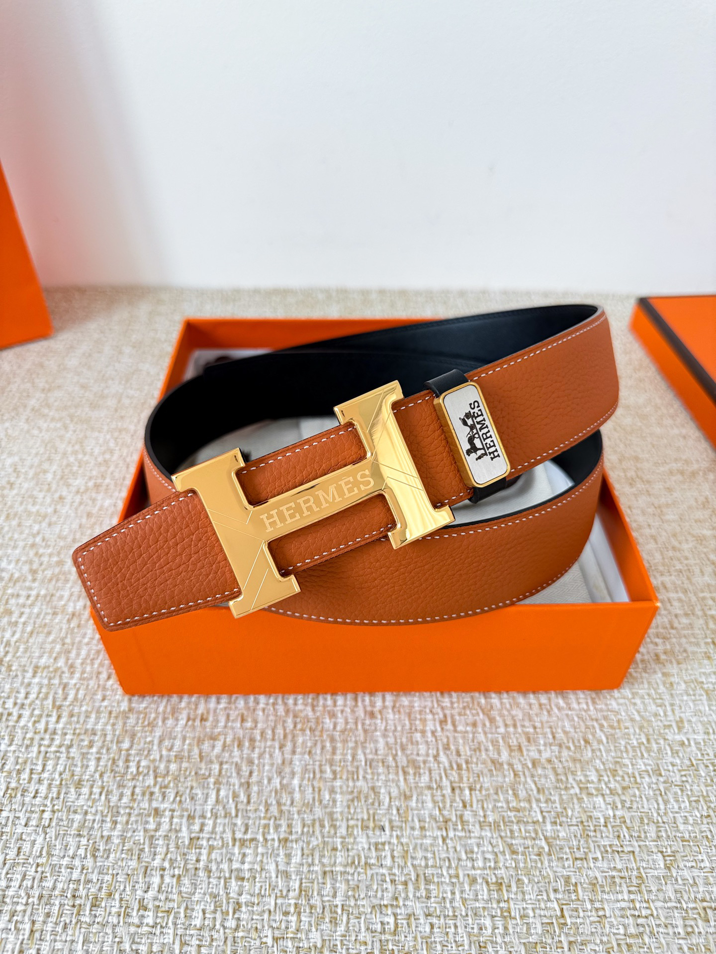 エルメス「Hermès」新作ベルト