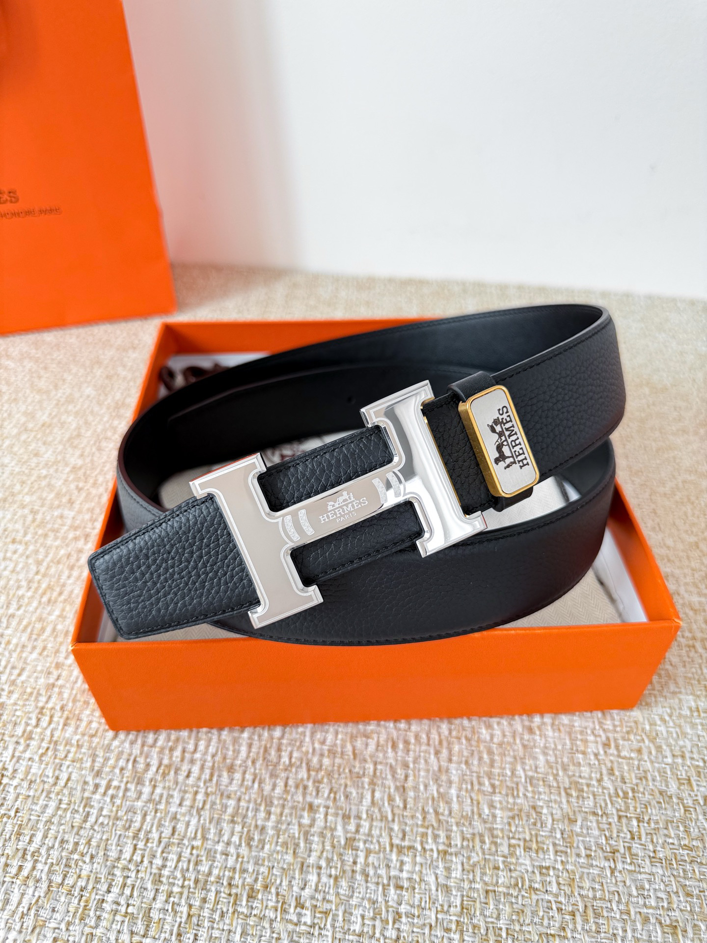 エルメス「Hermès」新作ベルト
