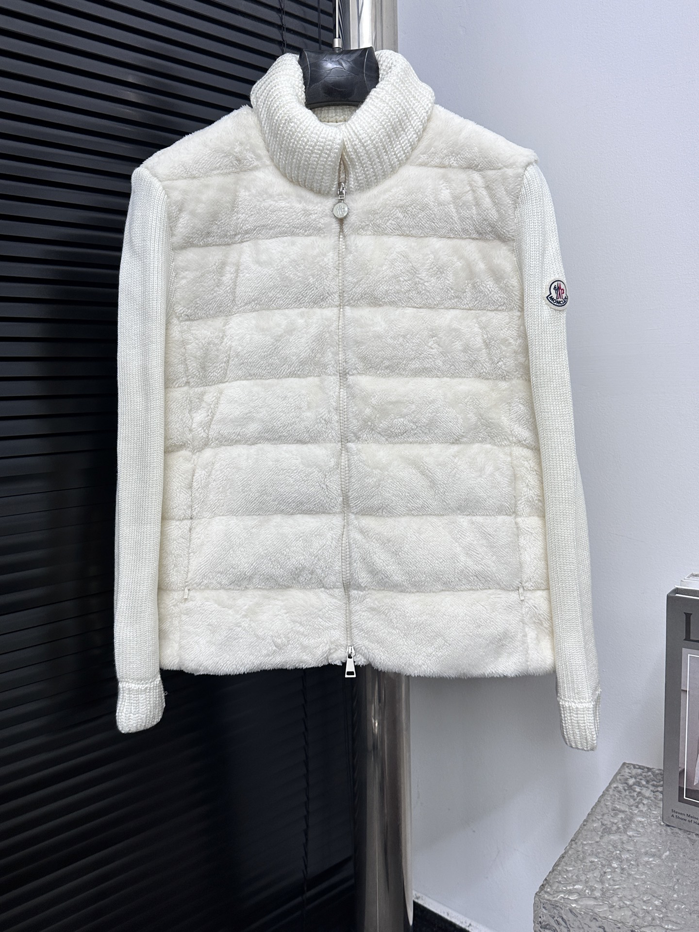 モンクレール シーズン別 ロングダウンコート