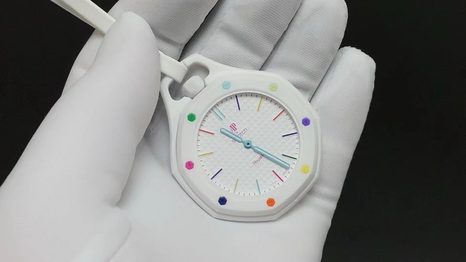スウォッチ「Swatch」X AP Royal Pop 新作コラボ（AP×スウォッチ コラボモデル） クォーツモデル