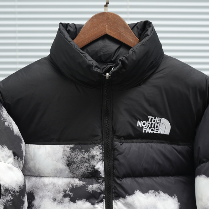 ザ・ノースフェイス 厳冬のしつらえにダウンジャケットシリーズ