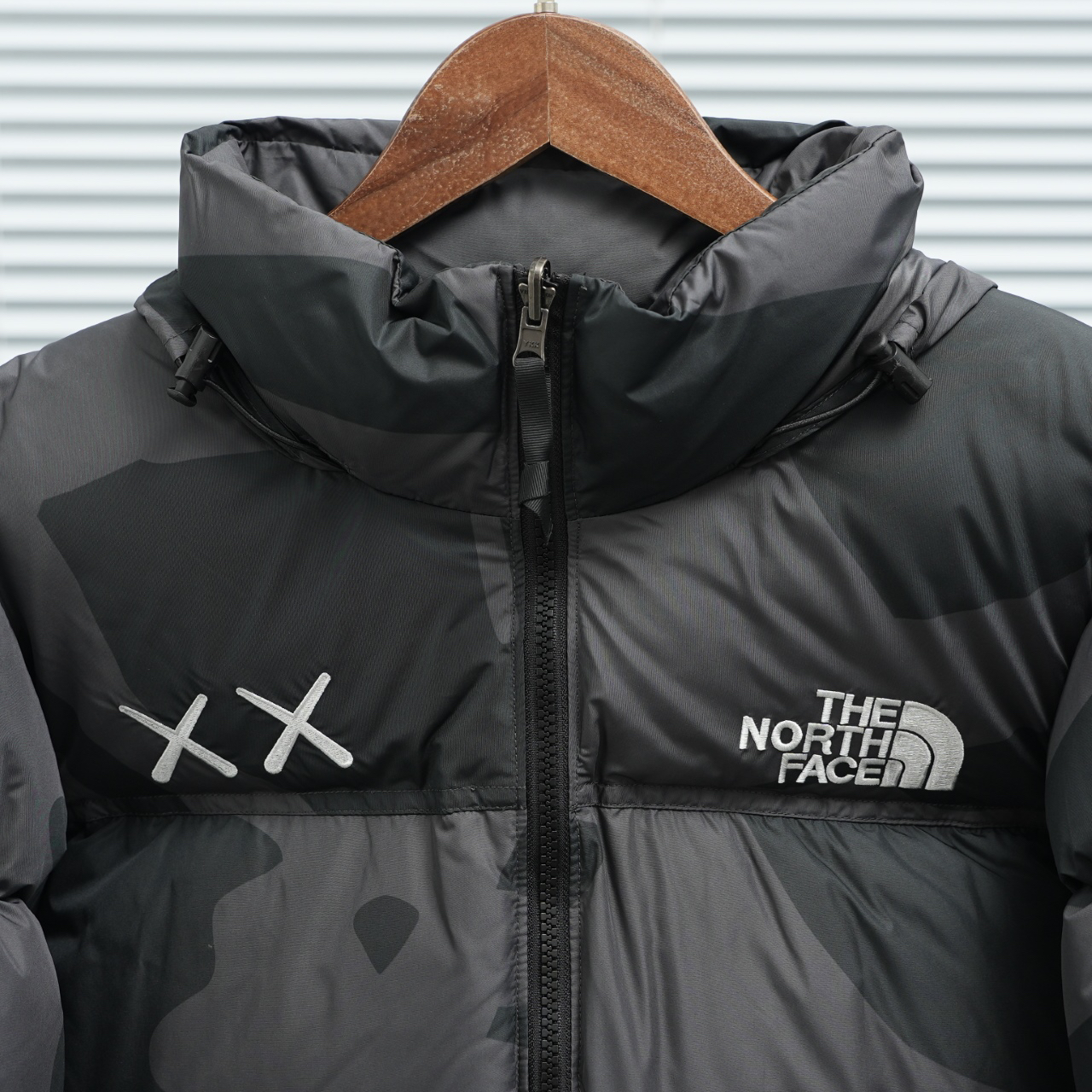 ザ・ノースフェイス 厳冬のしつらえにダウンジャケットシリーズ