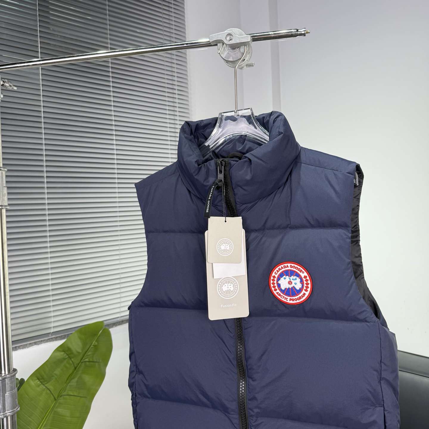 カナダグラス冬のダウンジャケットベスト