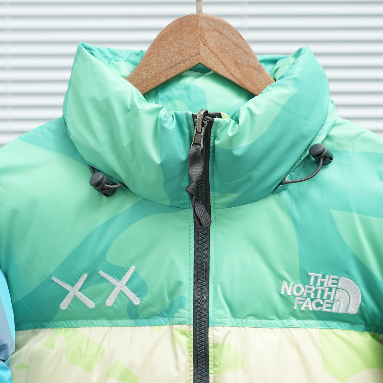 ザ・ノースフェイス 厳冬のしつらえにダウンジャケットシリーズ