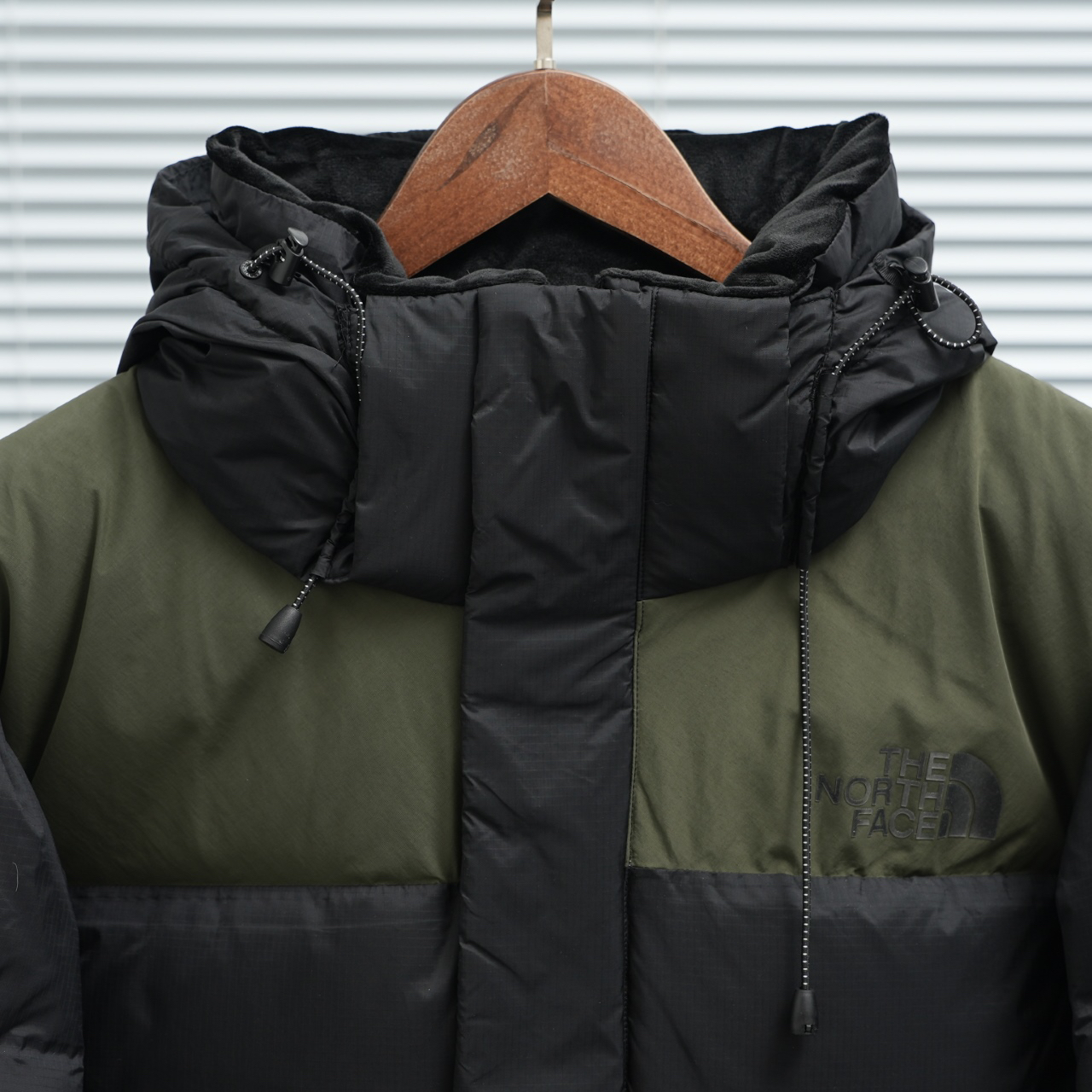 ザ・ノースフェイス 厳冬のしつらえにダウンジャケットシリーズ