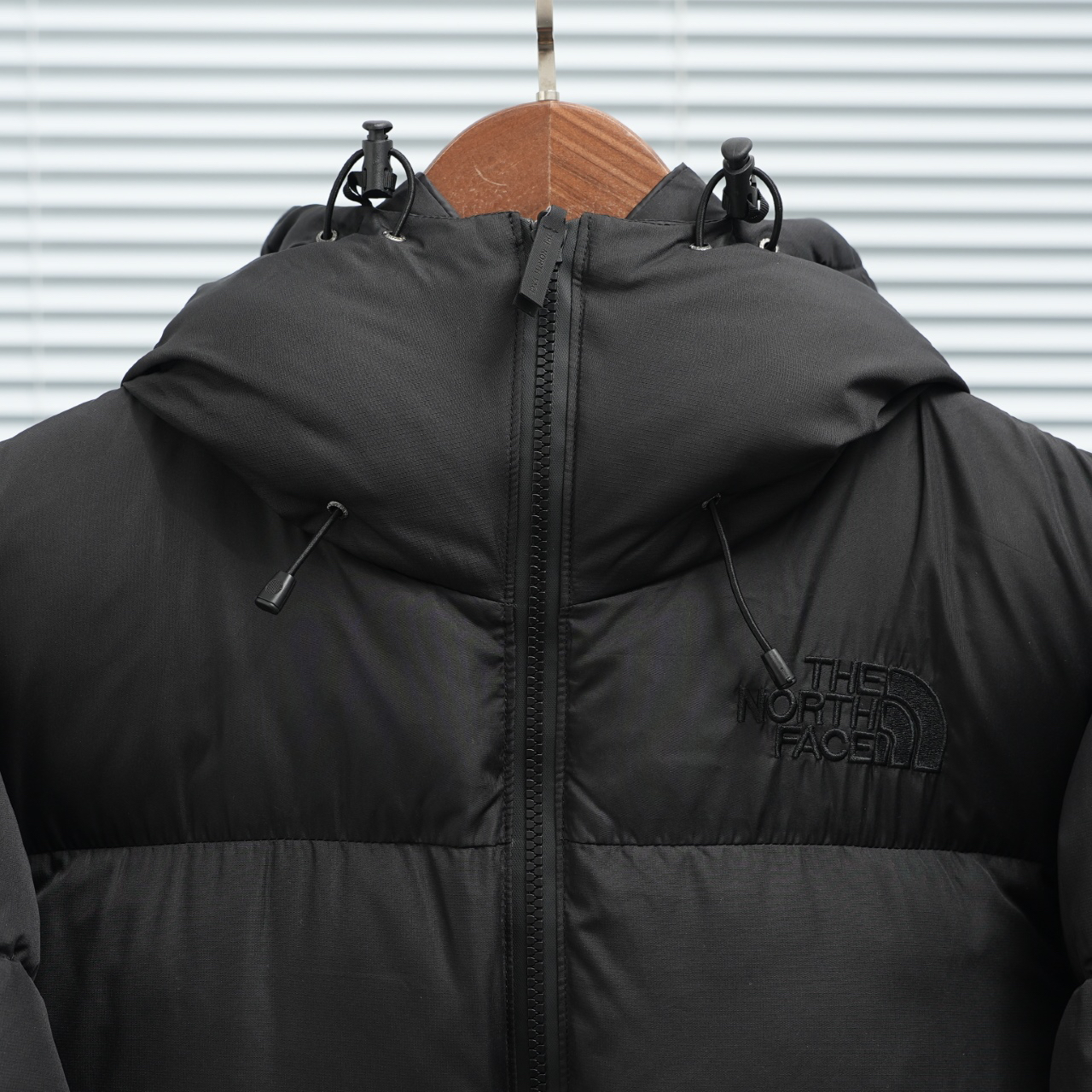 ザ・ノースフェイス 厳冬のしつらえにダウンジャケットシリーズ