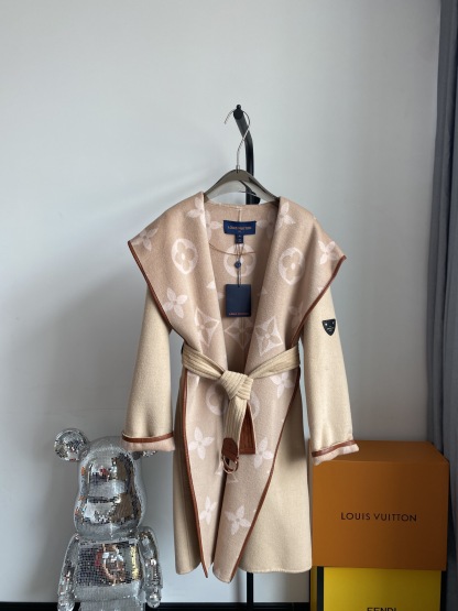 [ Louis Vuitton ] ルイ・ヴィトン  リバーシブルコートウールレディーストップス