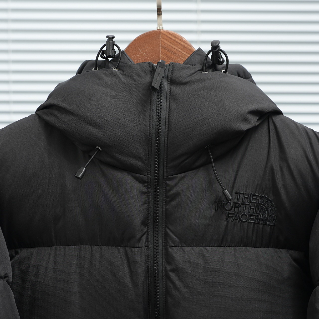 ザ・ノースフェイス 厳冬のしつらえにダウンジャケットシリーズ