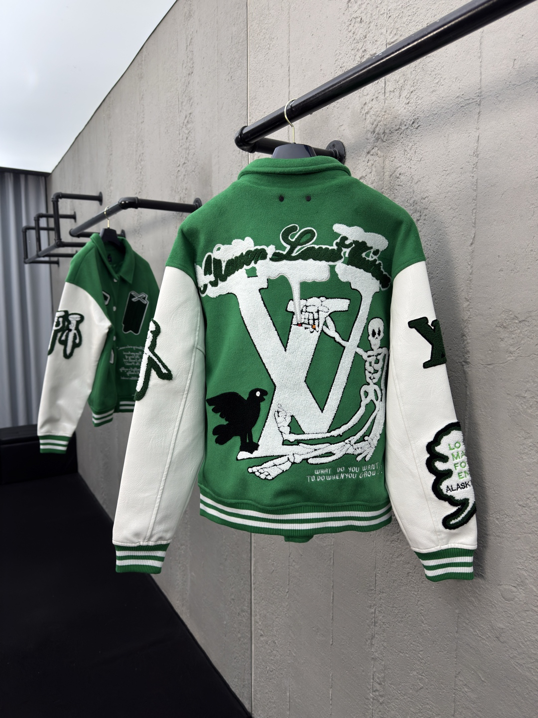 [ Louis Vuitton ] ルイ・ヴィトン  オズの魔法使いドクロ野球服