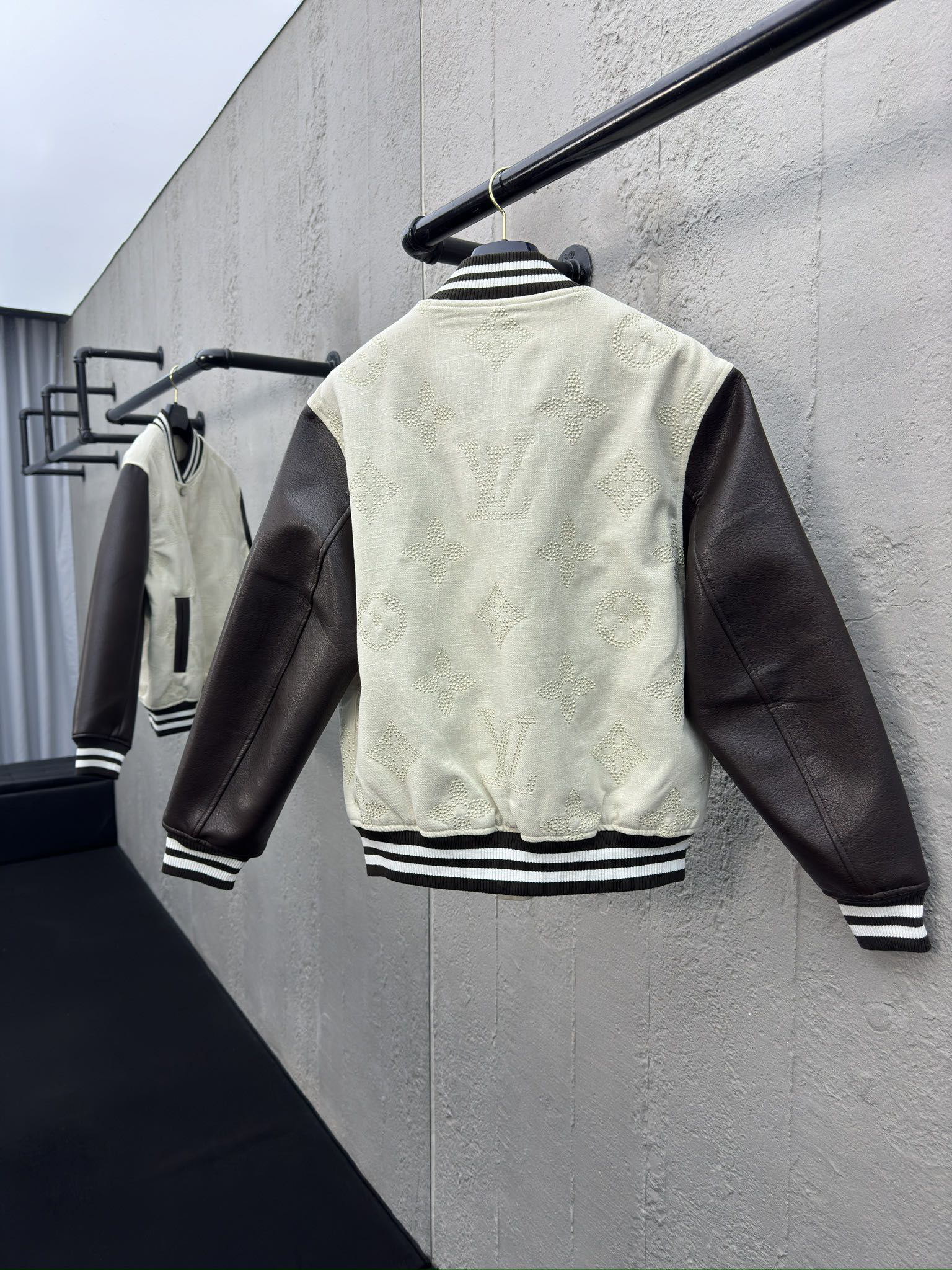 [ Louis Vuitton ] ルイ・ヴィトン  ボール押え型野球服