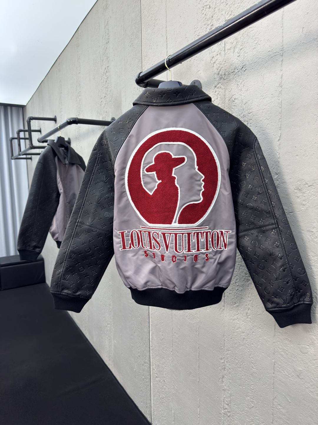 [ Louis Vuitton ] ルイ・ヴィトン  限定スプライス付き野球ウェア