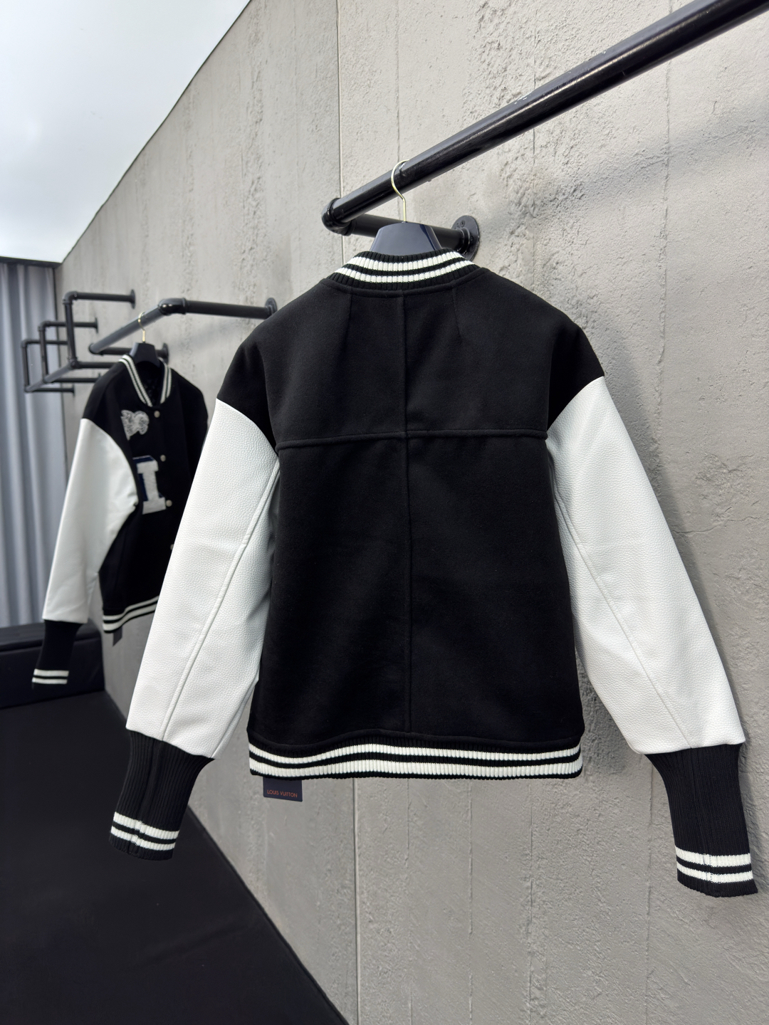 [ Louis Vuitton ] ルイ・ヴィトン  刺繍ペガサス野球服