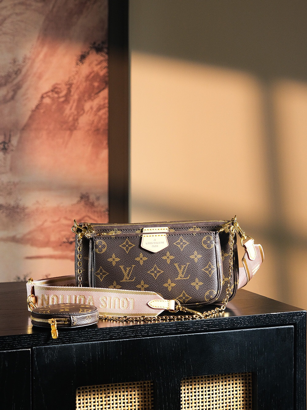 Louis Vuitton  ルイ・ヴィトン シーズナル ワンショルダーバッグ 