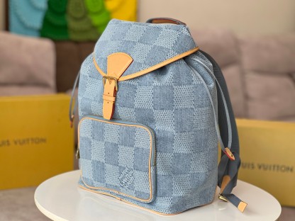 Louis Vuitton ルイ・ヴィトン おしゃれなメンズリュックサック