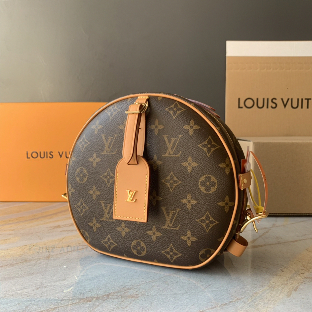 Louis Vuitton  ルイ・ヴィトン シーズナル ワンショルダーバッグ 