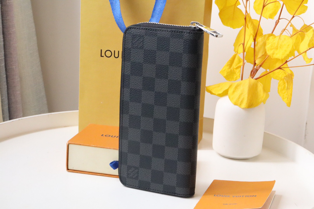 ルイ・ヴィトン「Louis Vuitton」レザーポケットウォレット