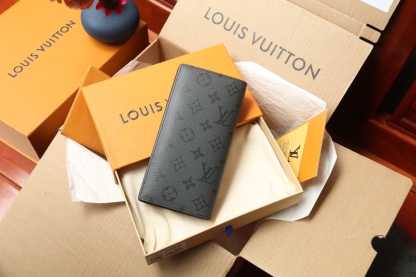 ルイ・ヴィトン「Louis Vuitton」レザーポケットウォレット
