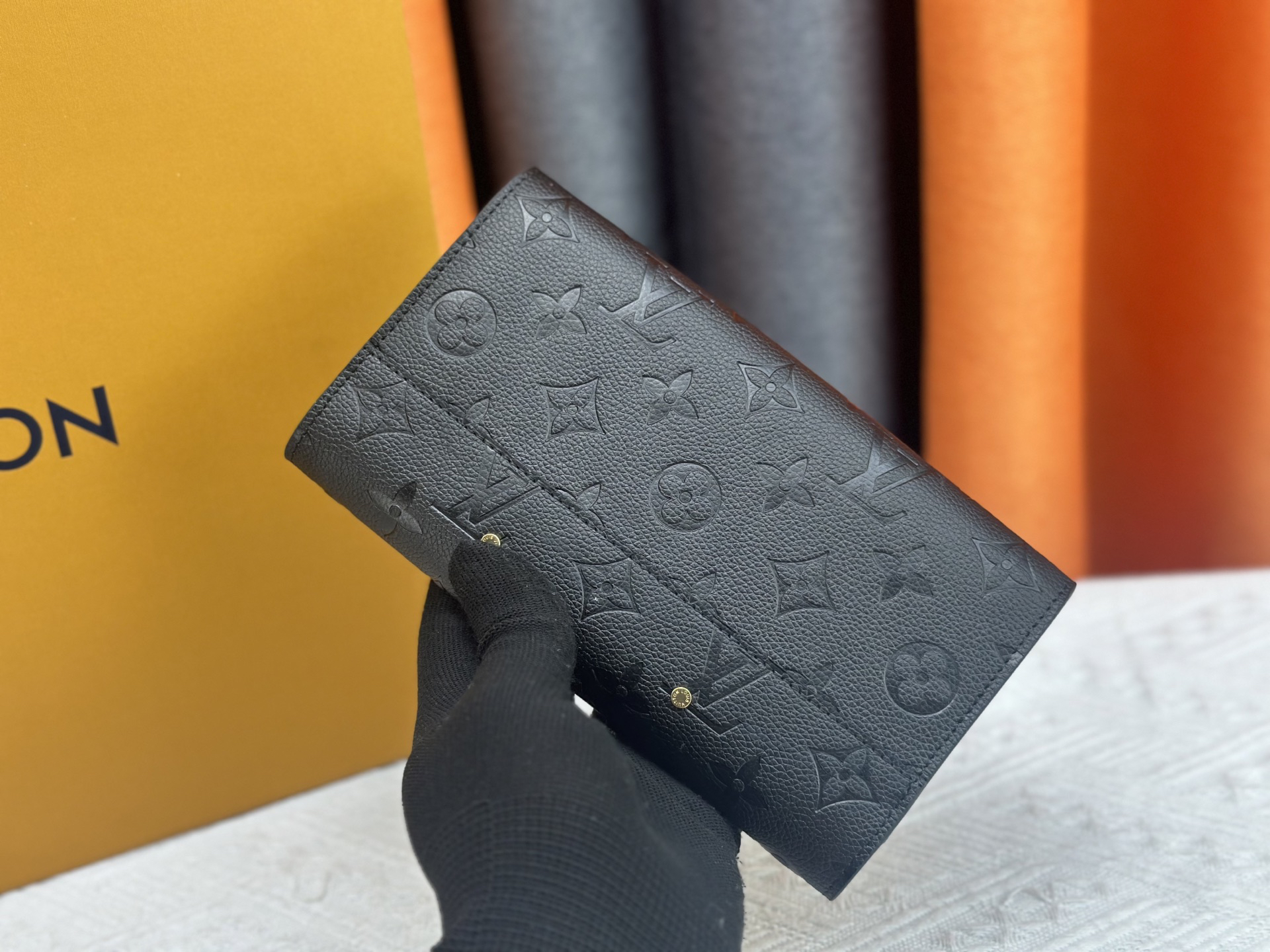 ルイ・ヴィトン「Louis Vuitton」レザーポケットウォレット