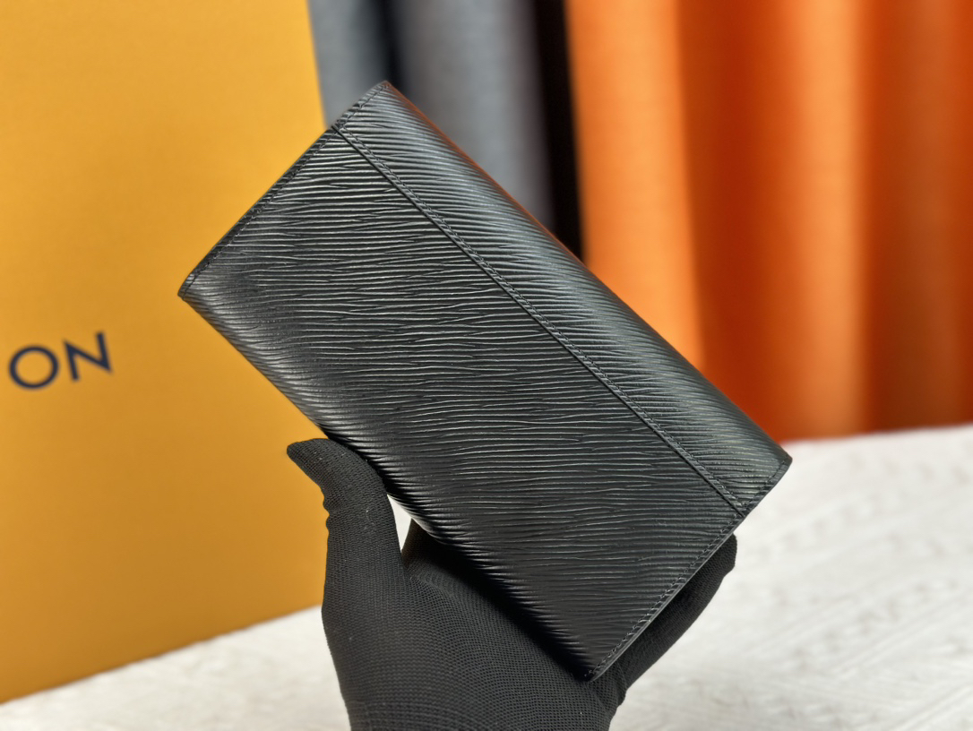 ルイ・ヴィトン「Louis Vuitton」レザーポケットウォレット