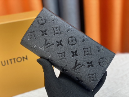 ルイ・ヴィトン「Louis Vuitton」レザーポケットウォレット レディース おしゃれ ショルダーバッグ