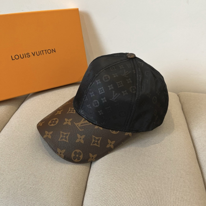 ルイ・ヴィトン「Louis Vuitton」 の新作野球帽