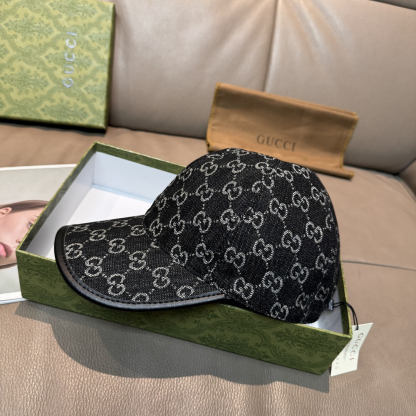 グッチ「Gucci」 の新作野球帽