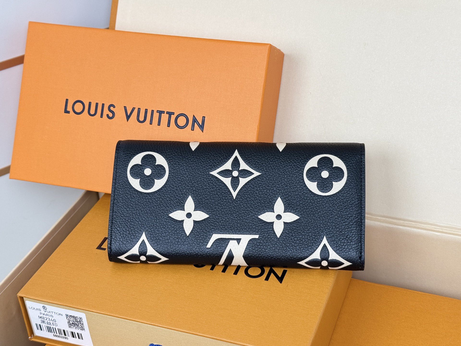 ルイ・ヴィトン「Louis Vuitton」レザーポケットウォレット レディース おしゃれ ショルダーバッグ