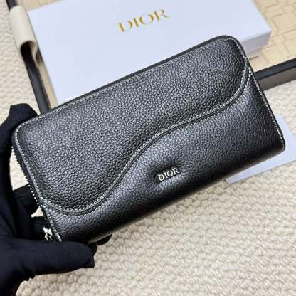 ディオール「Dior」 クラシックな高級品さいふ