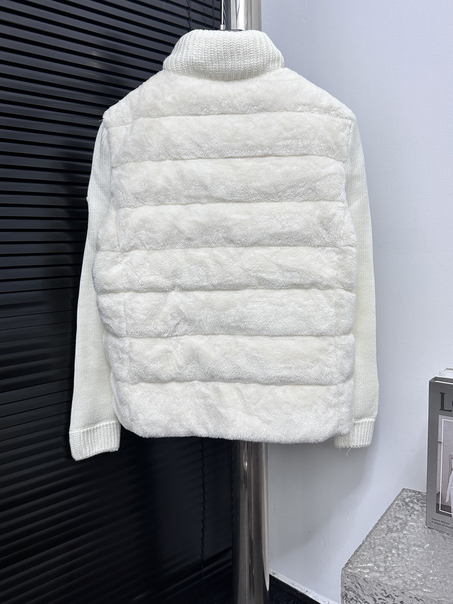 モンクレール シーズン別 ロングダウンコート