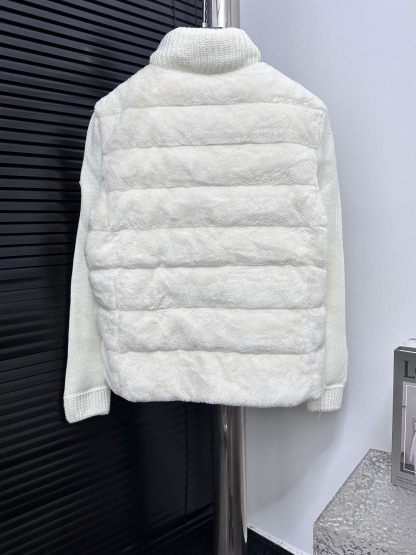 モンクレール シーズン別 ロングダウンコート