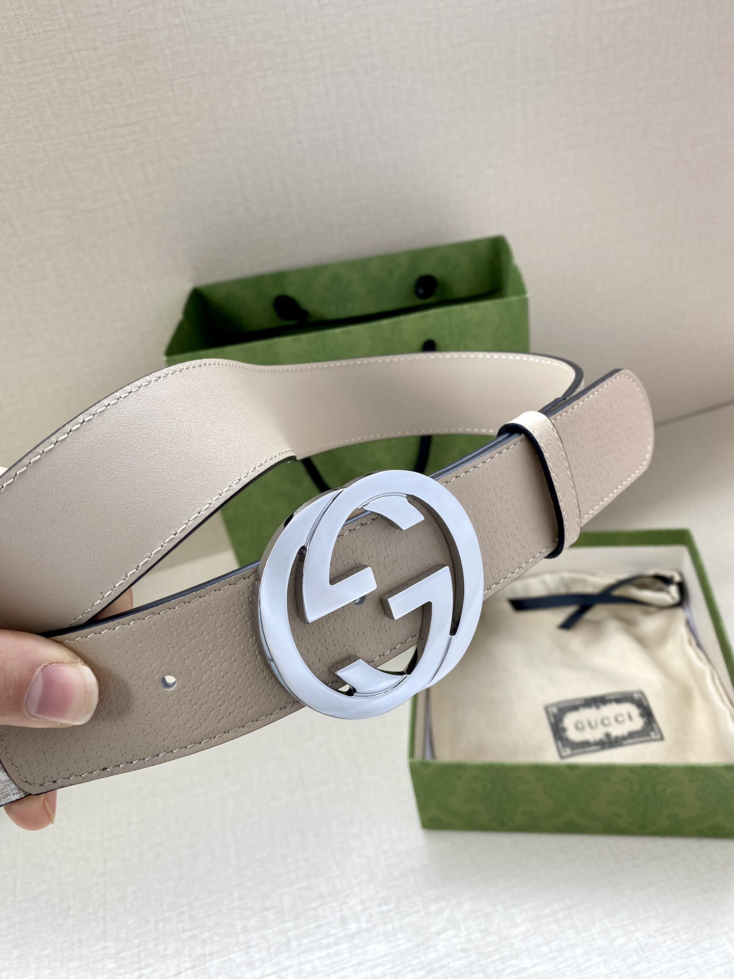 グッチ「Gucci」 新作女性用ベルト