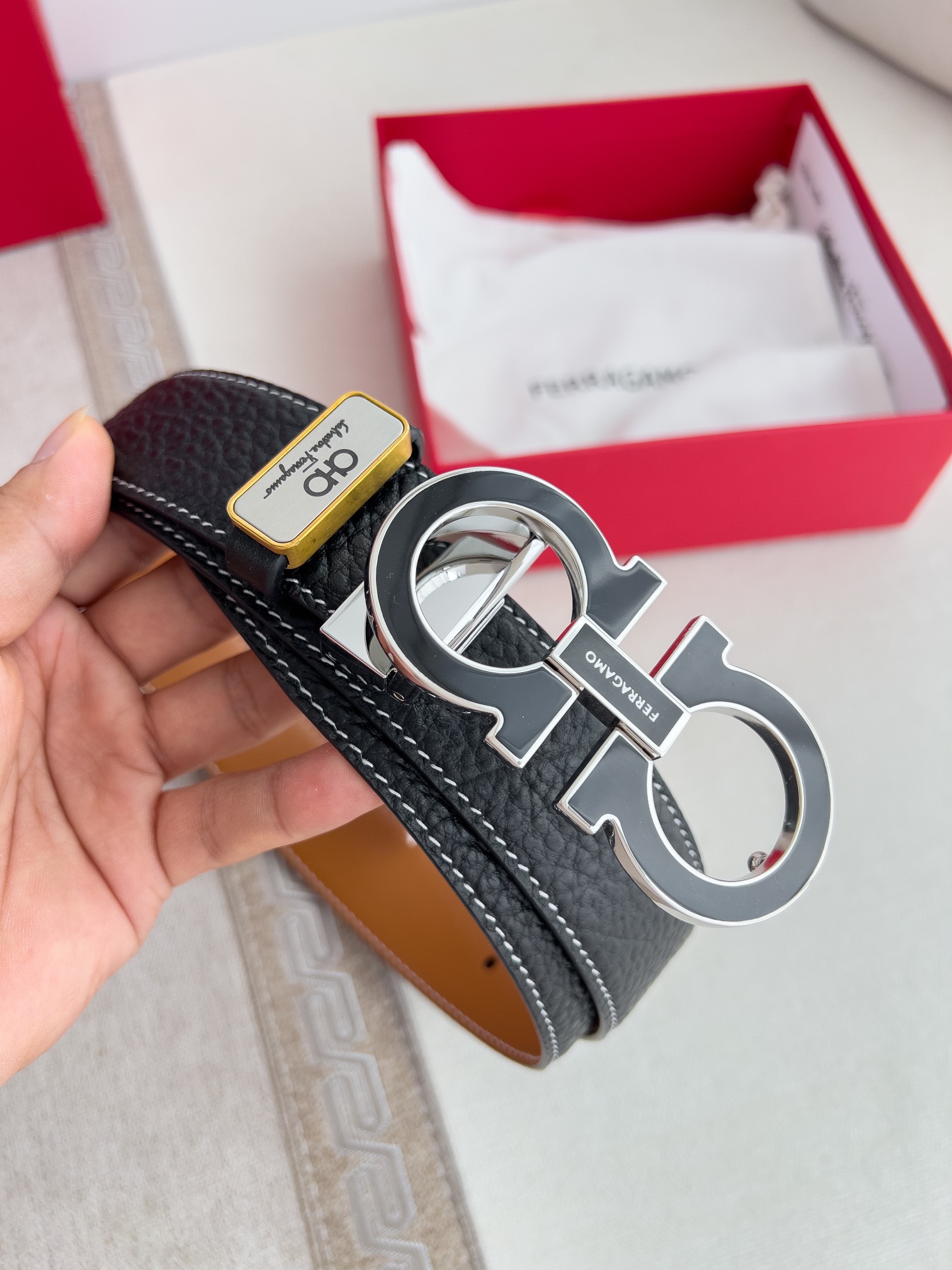 フェラガモ「Ferragamo」男性用ベルト