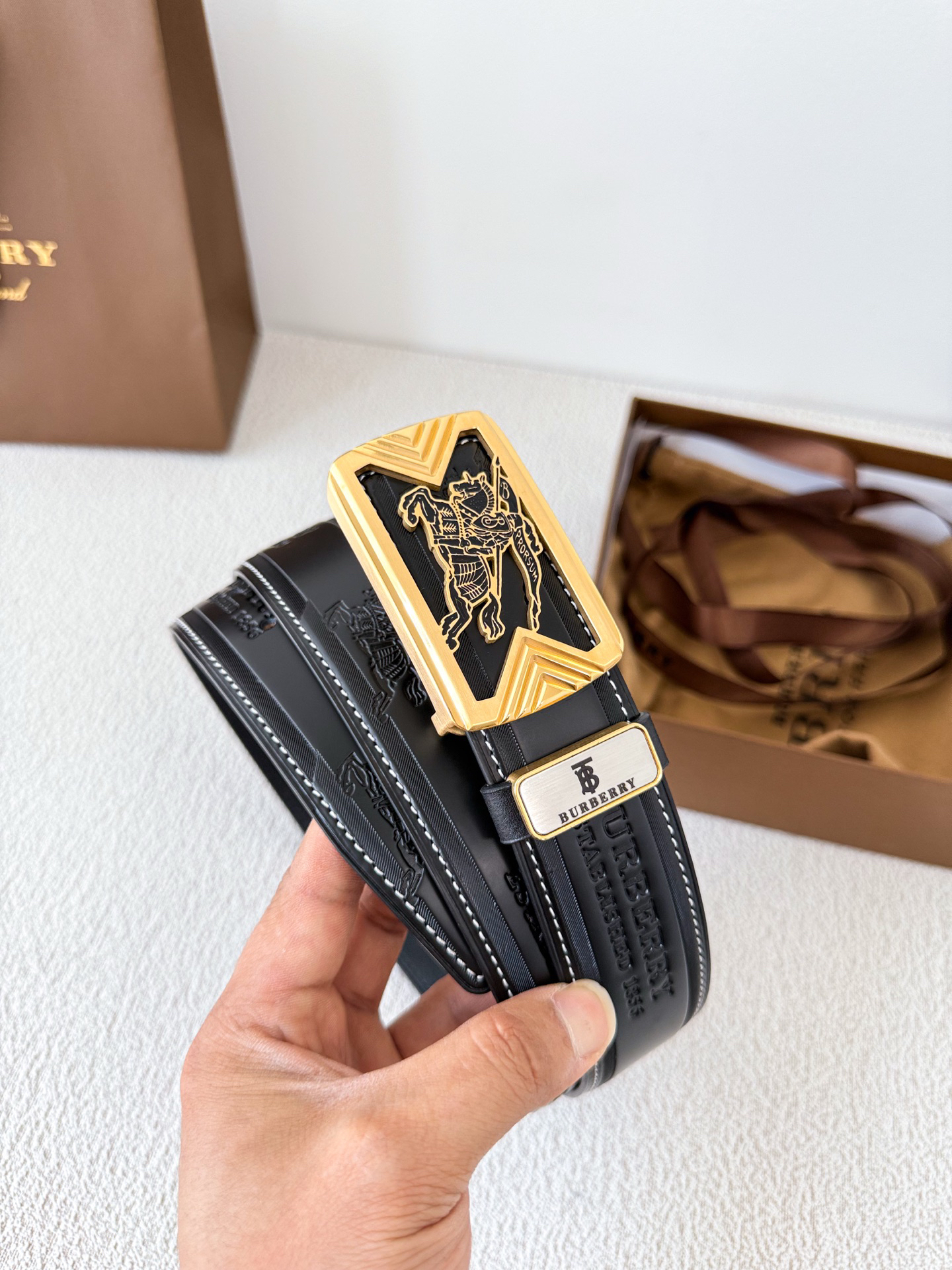 バーバリー「Burberry」男性用ベルト