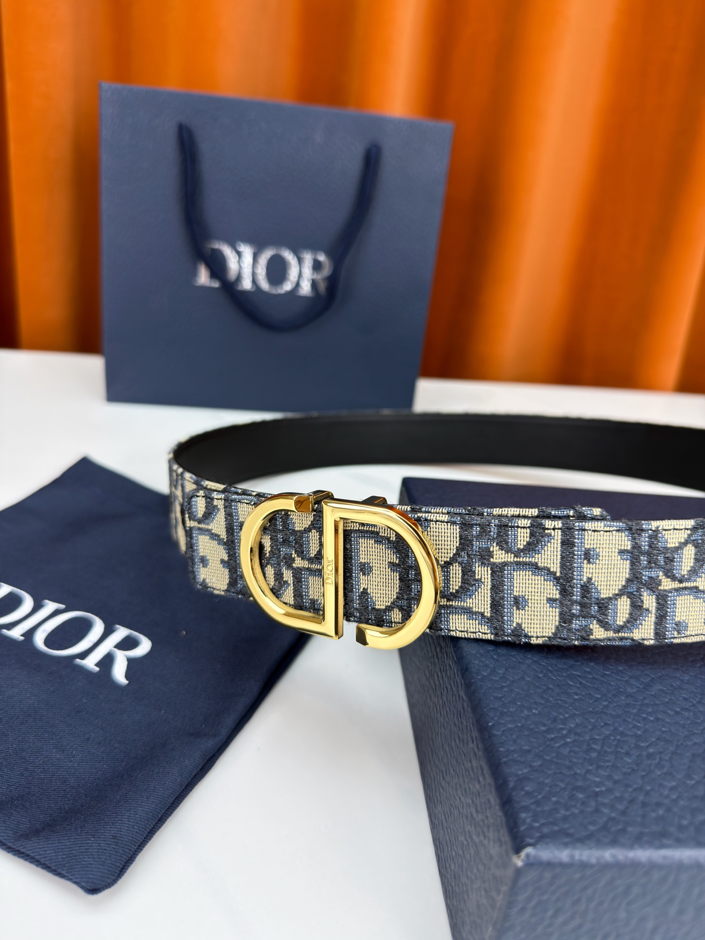 ディオール「Dior」女性用ベルト