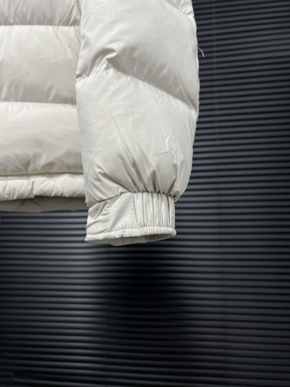 モンクレール シーズン別 ロングダウンコート